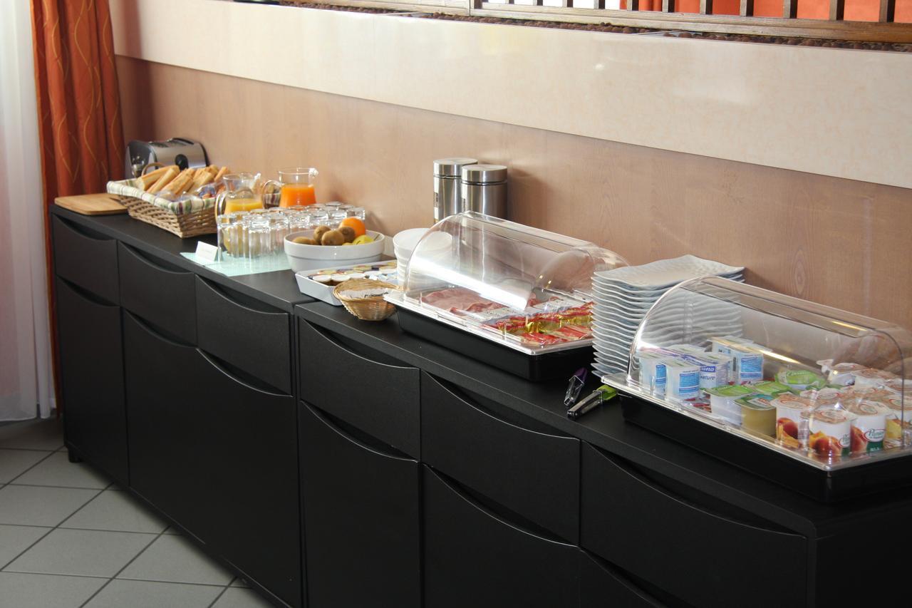 Logis Hotel Le Florina Sainte-Florine المظهر الخارجي الصورة